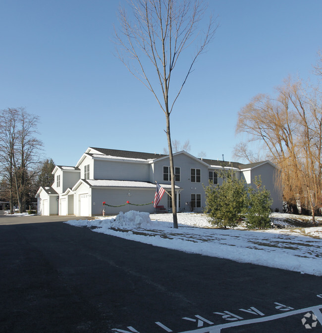 Building Photo - 575-579 Sand Creek Rd