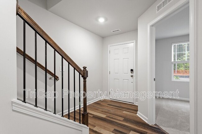 Building Photo - 1707 Chirping Trl