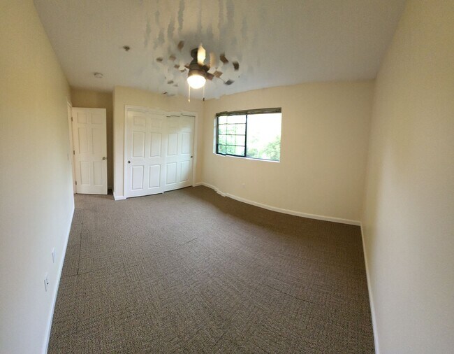 Building Photo - LOCATION-CLOSE PROXIMITY TO POLY CAMPUS
