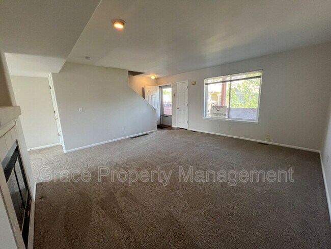 Building Photo - 4135 E 119th Pl