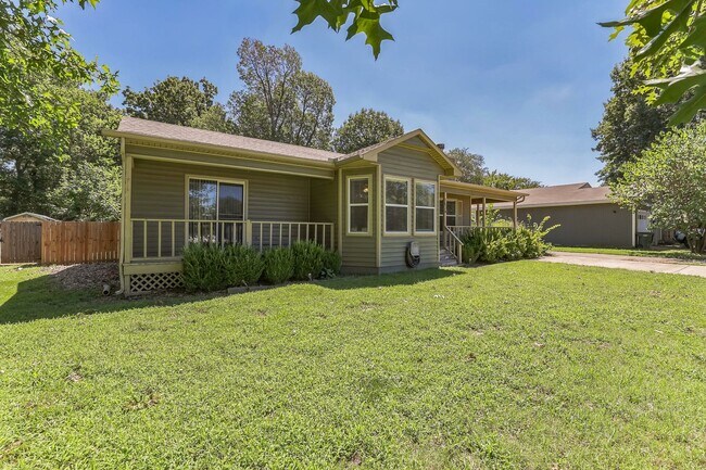 Primary Photo - 3/ 2 Home for Rent