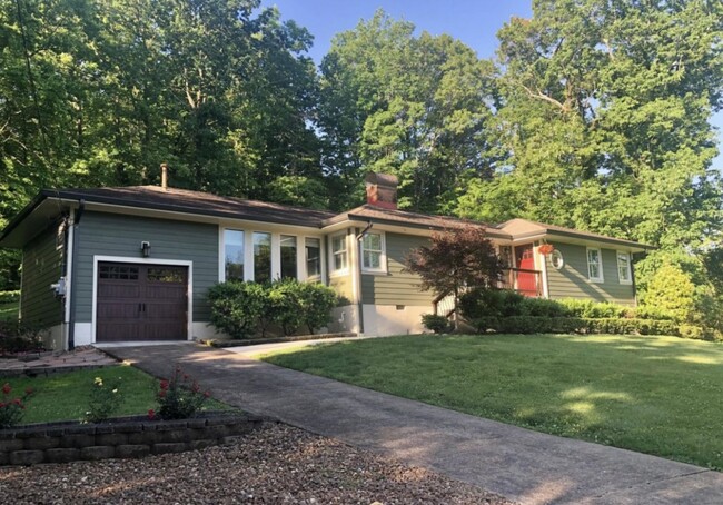 Primary Photo - 3125 Lockwood Dr