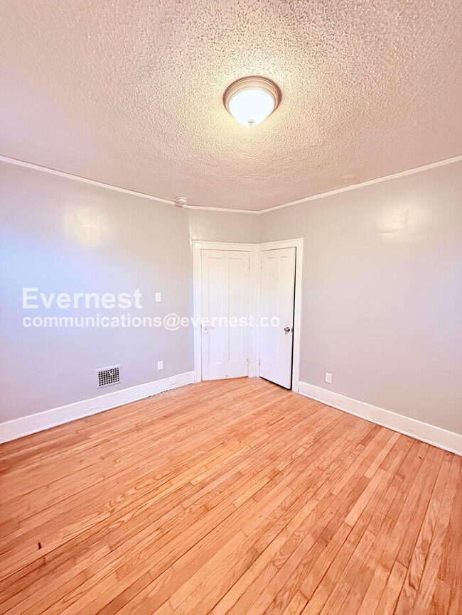 Building Photo - 12701 Northlawn St