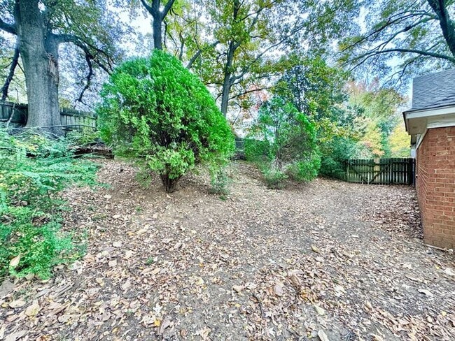 Building Photo - 5334 Craigmont Dr