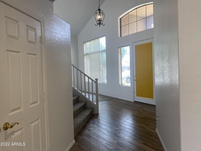 Building Photo - 5171 W Karen Dr