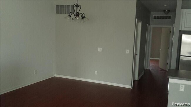 Building Photo - 2088 Arcadia Dr