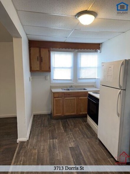 Building Photo - 3713 Dorris St