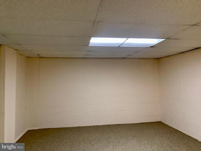 Building Photo - 2622 Occidental Dr