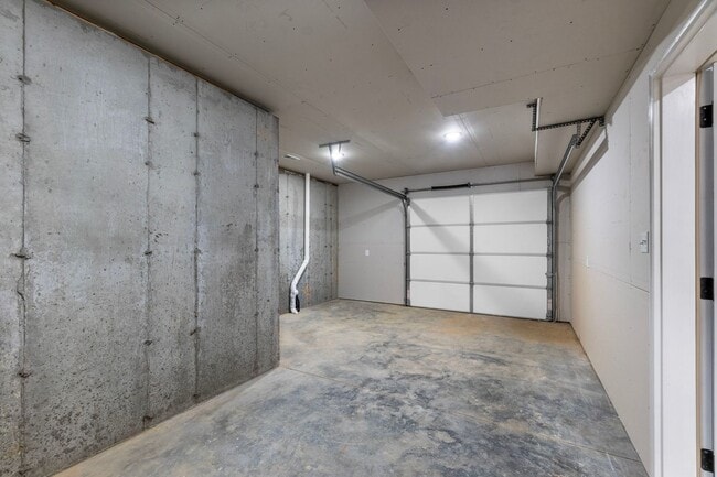 Building Photo - Beautiful, Updated Home In Jackson
