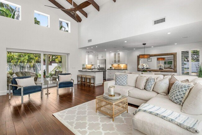 Building Photo - 6130 Ridge Ln