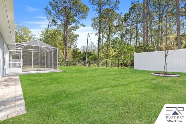 Building Photo - FULLY FENCED, LIKE NEW, CUSTOM BUILT 3/2/2 ON A CUL DE SAC IN DESIRABLE QUAIL HOLLOW