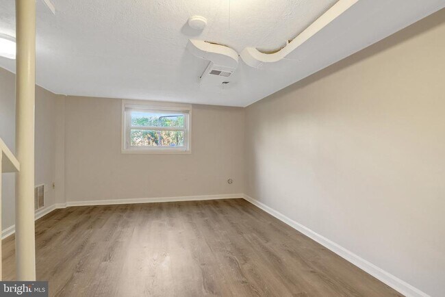 Building Photo - 3713 Lockwood Ln