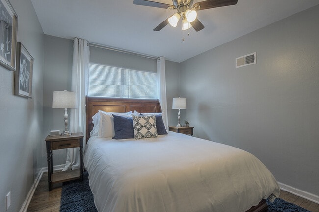 Building Photo - 4108 Clark Ave