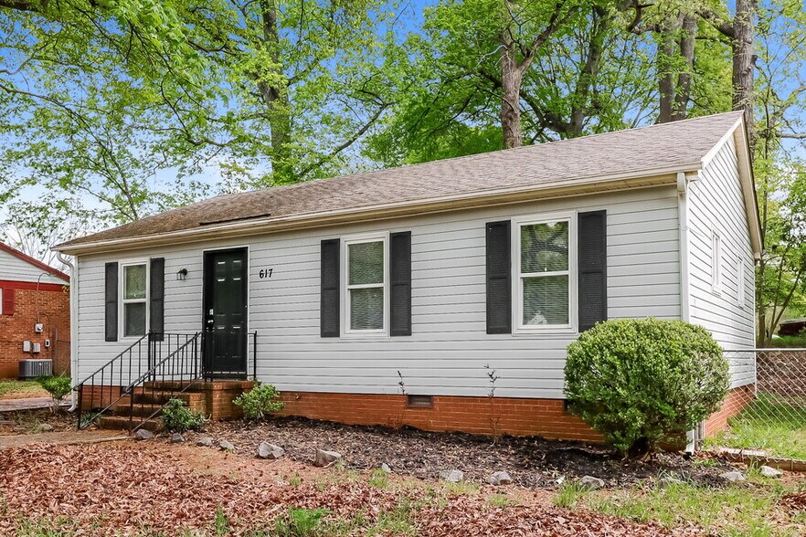Building Photo - 617 Gentle Breeze Dr