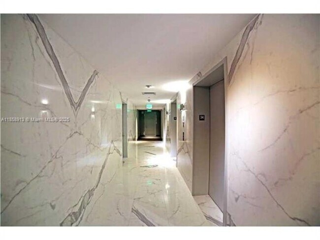 Building Photo - 1300 S Miami Ave