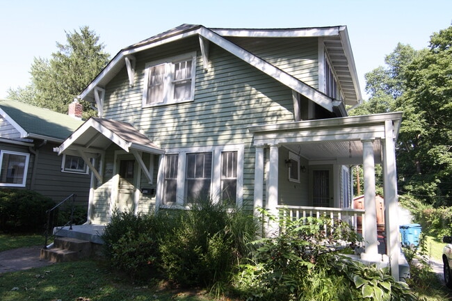Building Photo - 5623 Winthrop Avenue