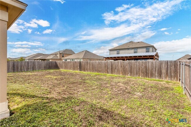 Building Photo - 1605 Henbit Ln