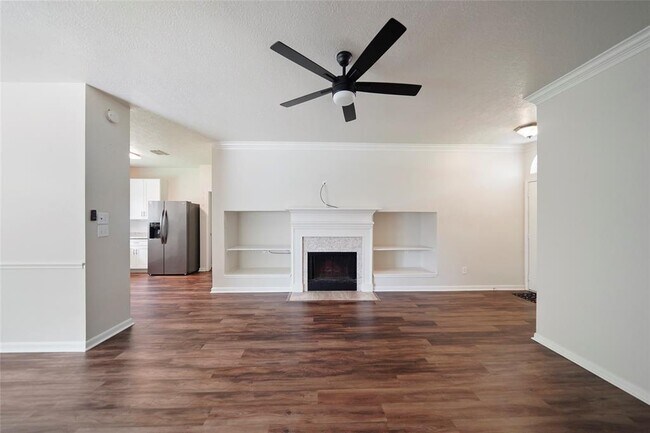 Building Photo - 306 W Little Oak Ct