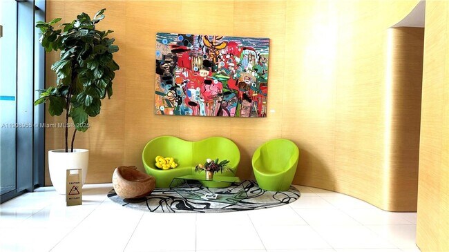 Building Photo - 501 NE 31st St