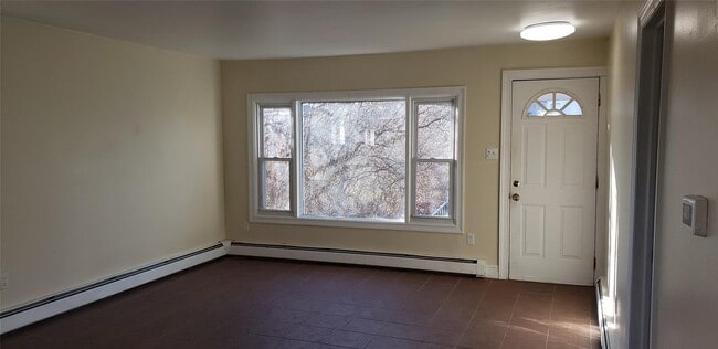 Building Photo - 544 Broadway