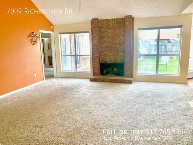 Building Photo - 7009 Richardson Dr