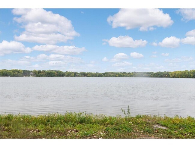 Building Photo - 15765 25th Pl N