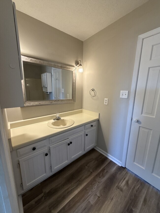 Building Photo - COMING SOON!!! April 10th !!!