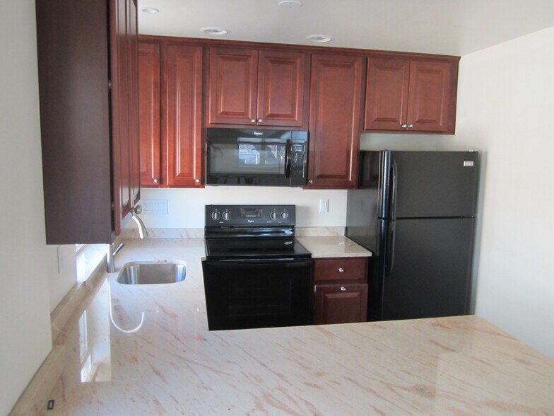 Building Photo - 1229 Drexel Ave