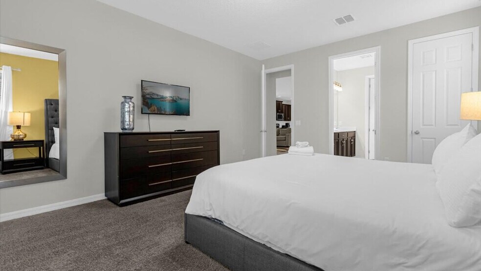 Building Photo - 9025 Flamingo Ky Way