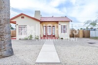 Building Photo - Adorable Private One Bedroom, One Bathroom...