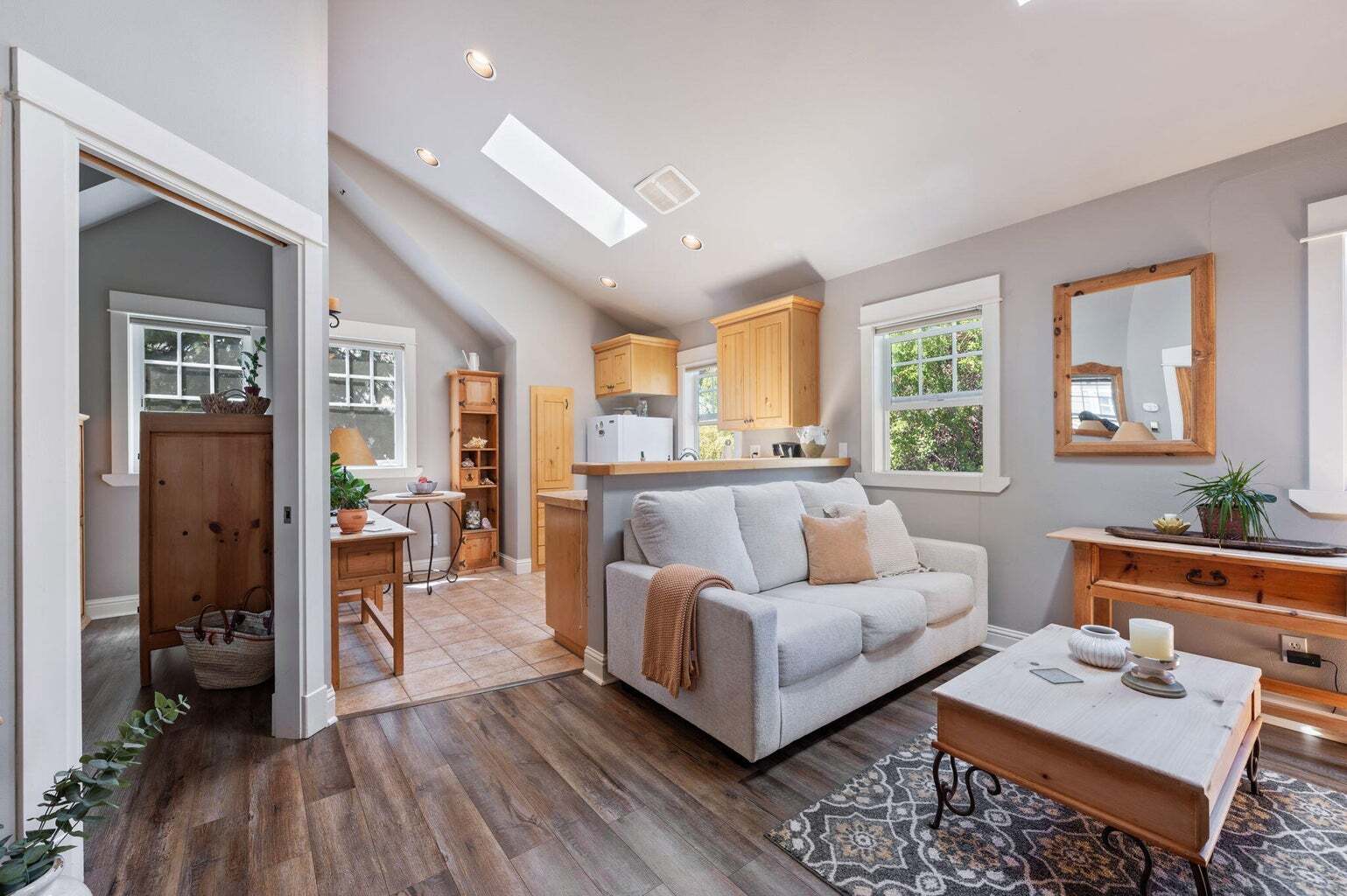 Building Photo - 1313 NW Fort Clatsop St