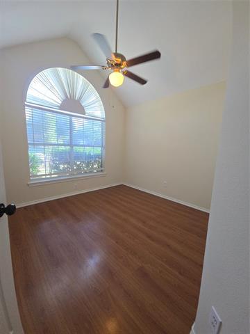 Building Photo - 10608 Red Cedar Dr