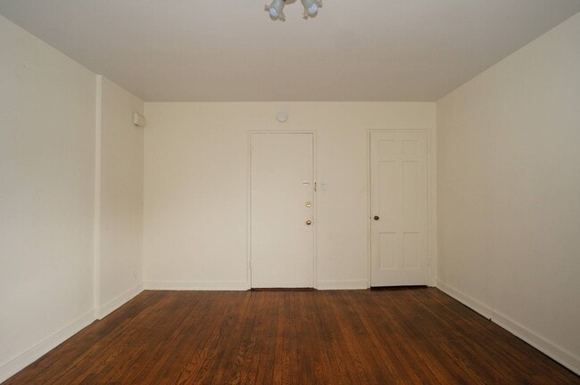 Living Room - Wellesley Place