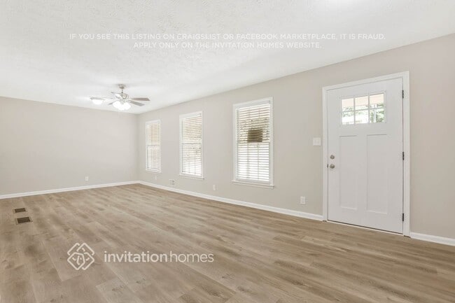 Building Photo - 5668 Beechwood Dr SW