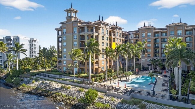 Building Photo - 2825 Palm Beach Blvd