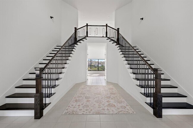 Building Photo - 2304 Novara Trl
