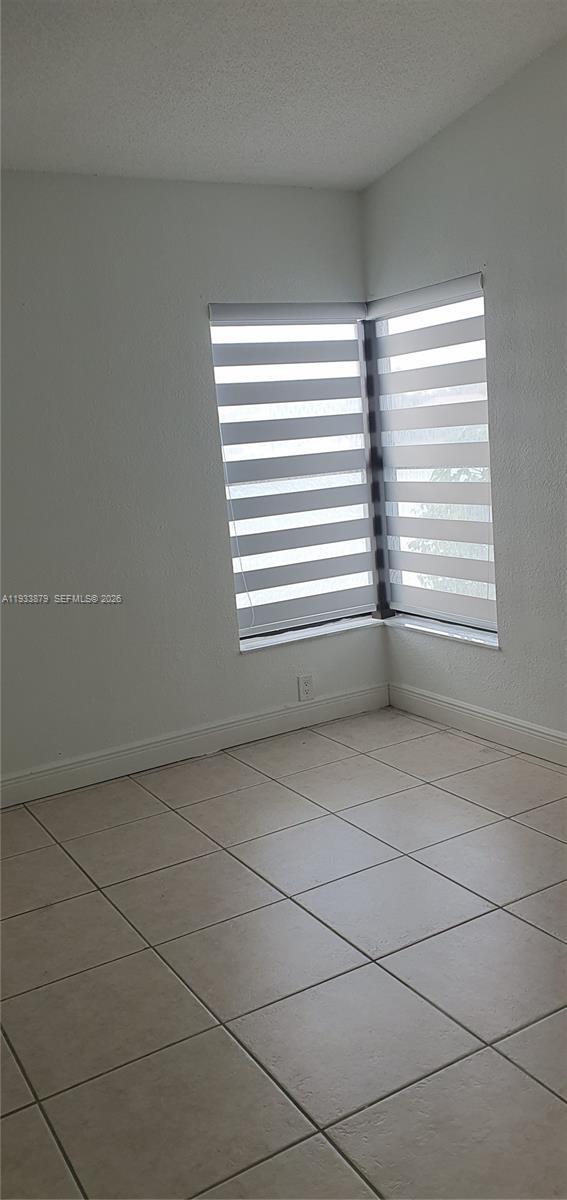 Building Photo - 6702 SW 152nd Pl