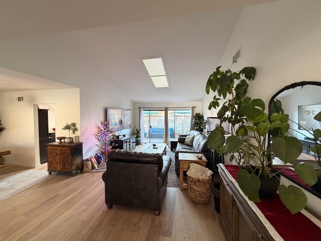 Building Photo - Updated Amalfi model with great patio too