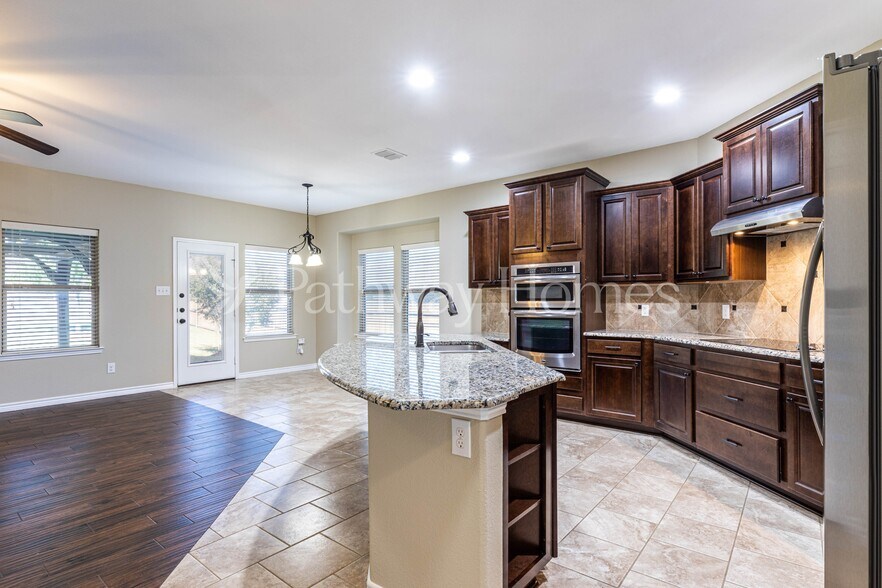 Building Photo - 119 Highwood Ave