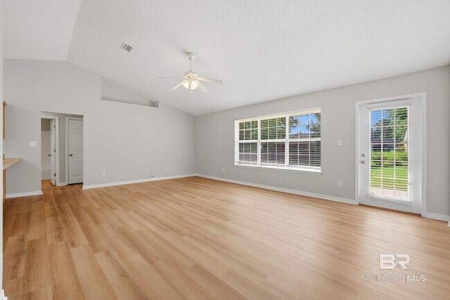 Building Photo - 11730 Madrone Ln