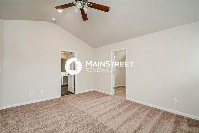 Building Photo - 4 Bedroom Pet-Friendly Home in Zebulon, NC with Main Street Renewal