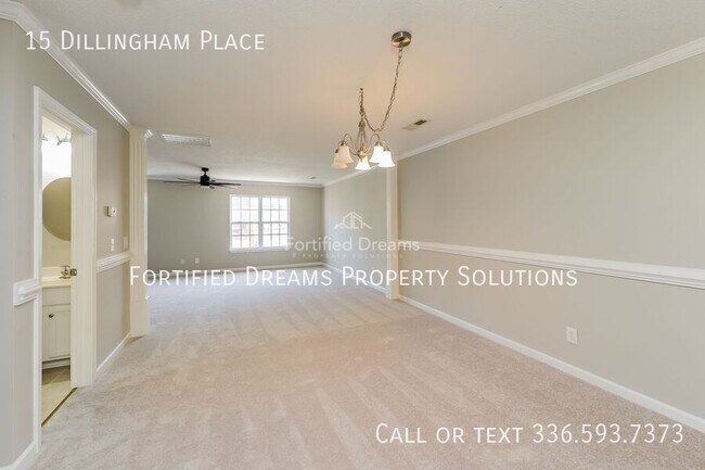 Building Photo - 15 Dillingham Pl