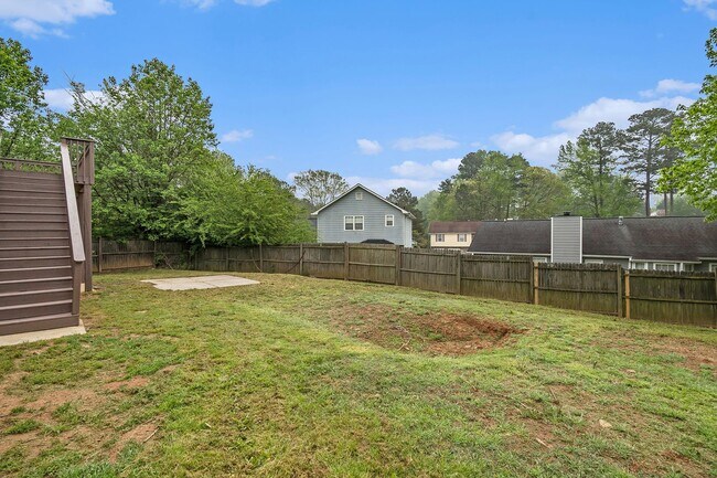 Building Photo - 4BR/3BA Home, Great Space & Location!