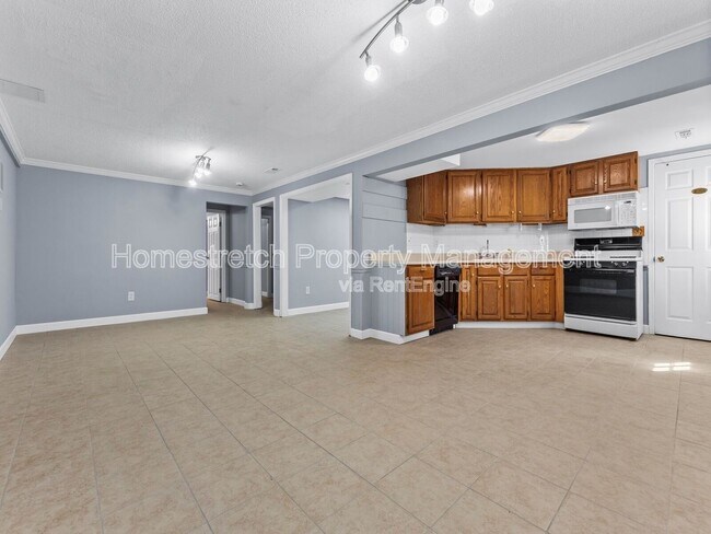 Building Photo - 16 Saali Dr