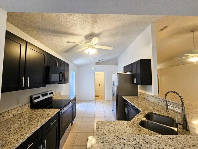 Building Photo - 921 Bristle Cone Ct