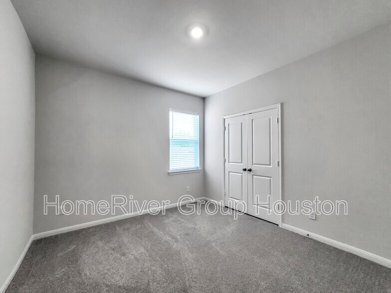 Building Photo - 2506 Green Jasper Dr