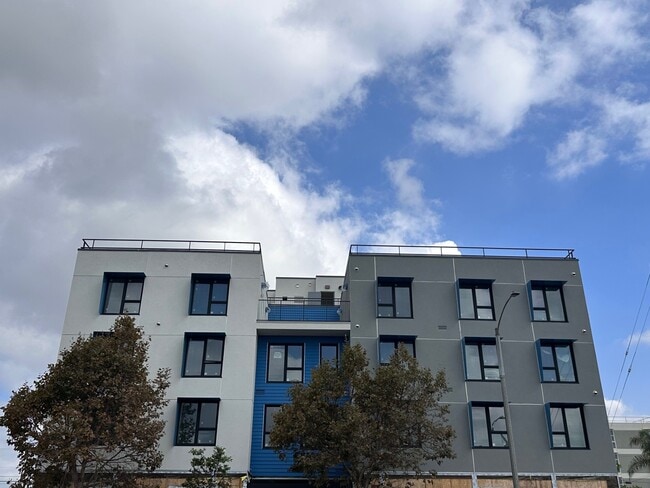 Building Photo - Manchester Senior Housing