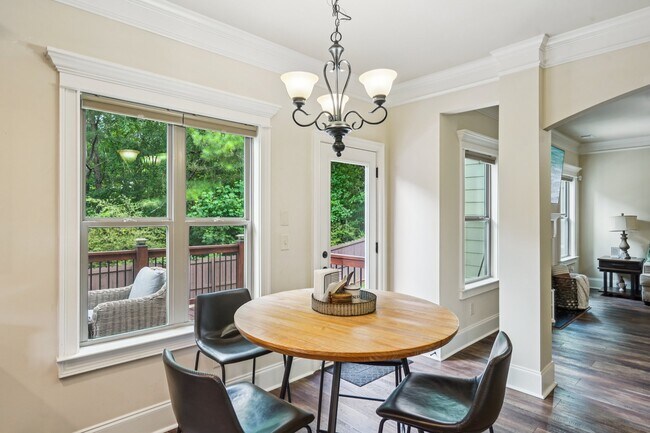 Building Photo - 115 Village Park Dr