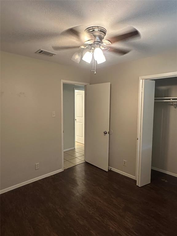 Building Photo - 2103 Granberry Dr