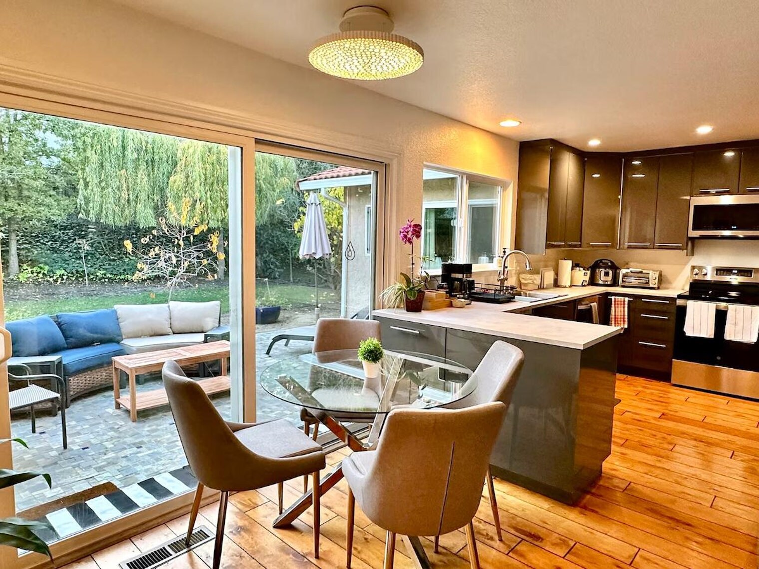 Building Photo - 6505 Skyfarm Dr